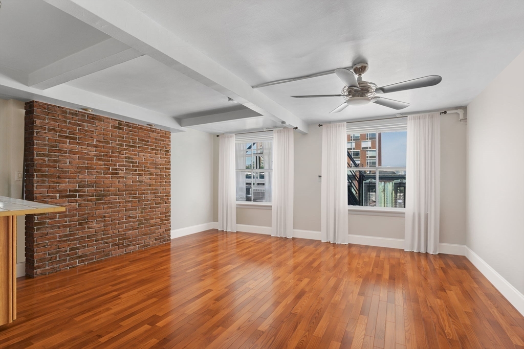 261 Marlborough St # 12