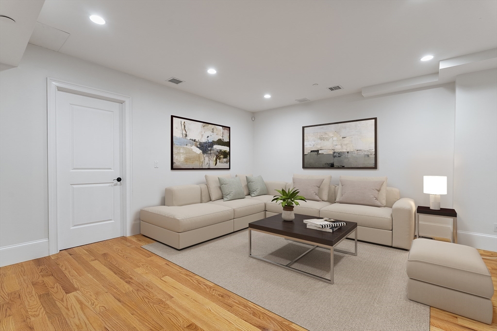 615 E 6th St # 1, Boston Unit: 1