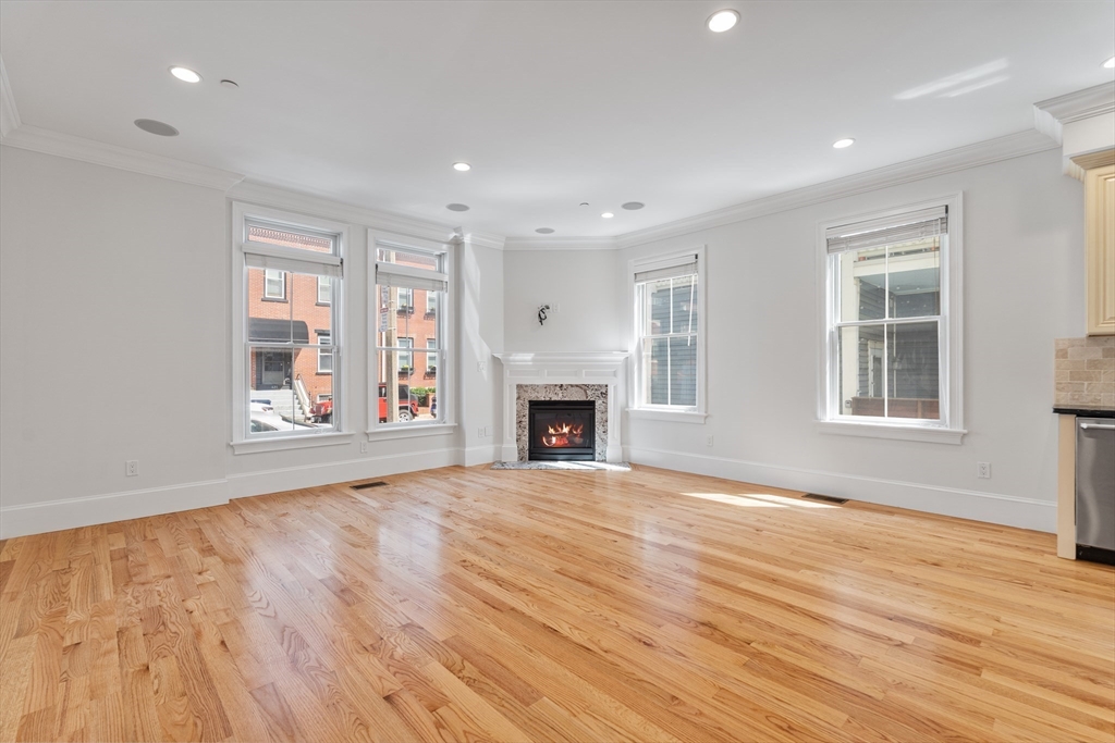 615 E 6th St # 1, Boston Unit: 1