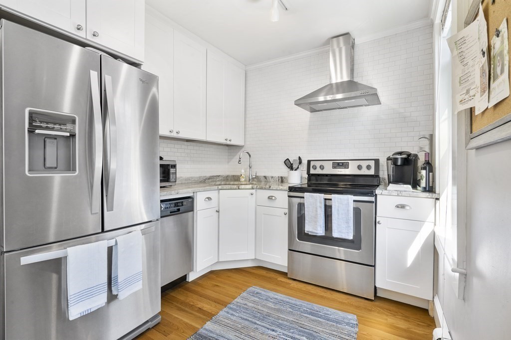 159 W 7th # 3