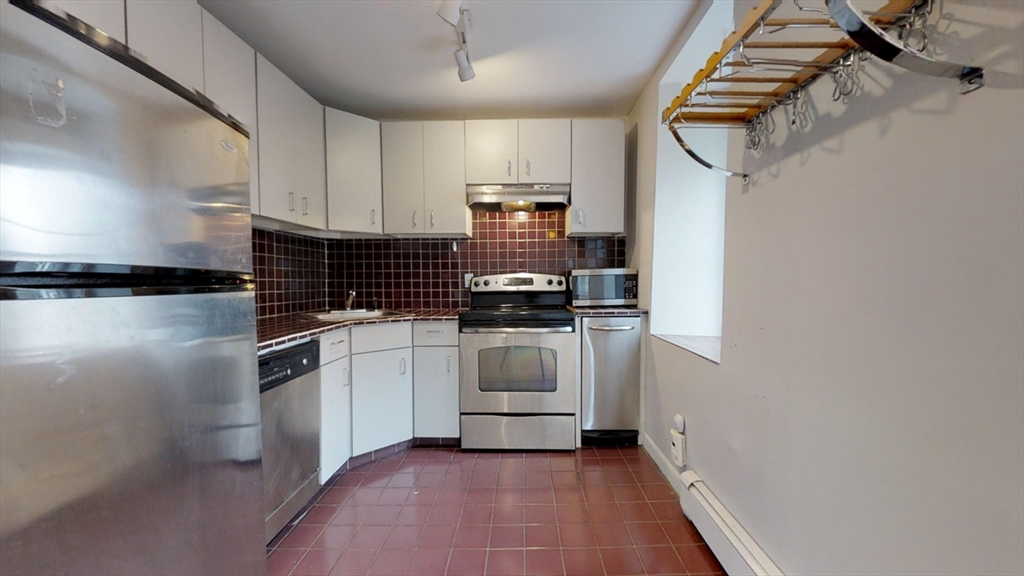 159 W 7th # 3