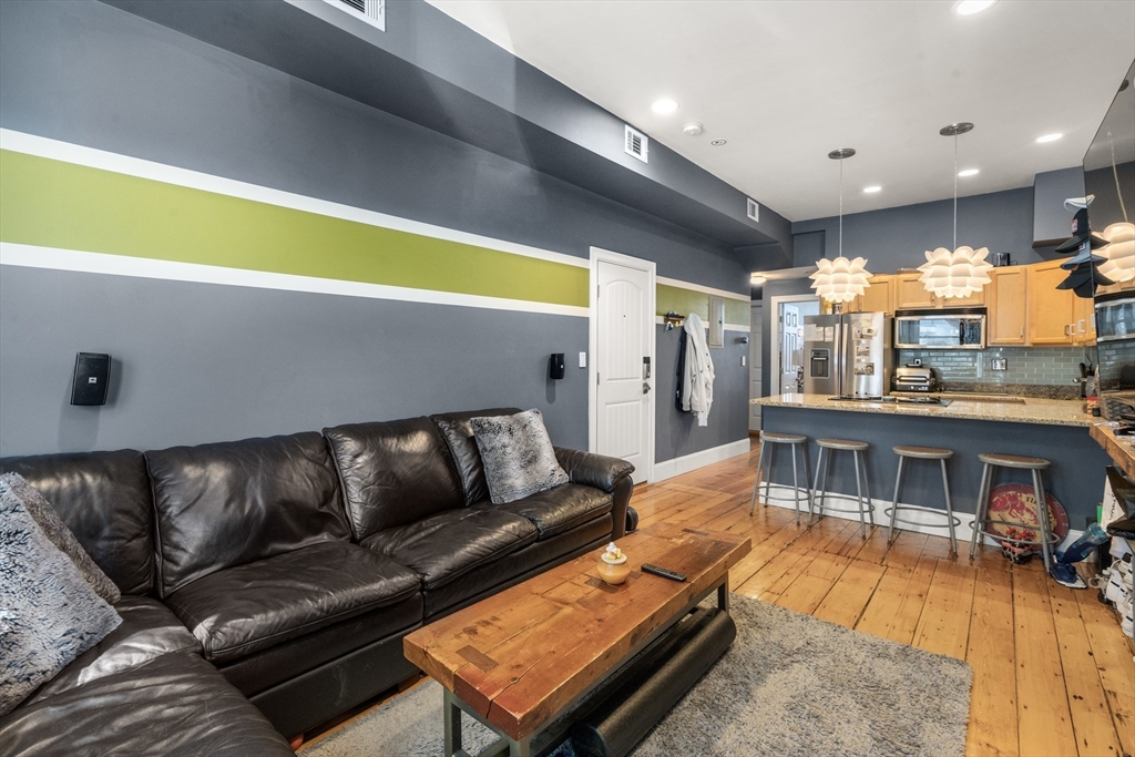 576 E Broadway # 2