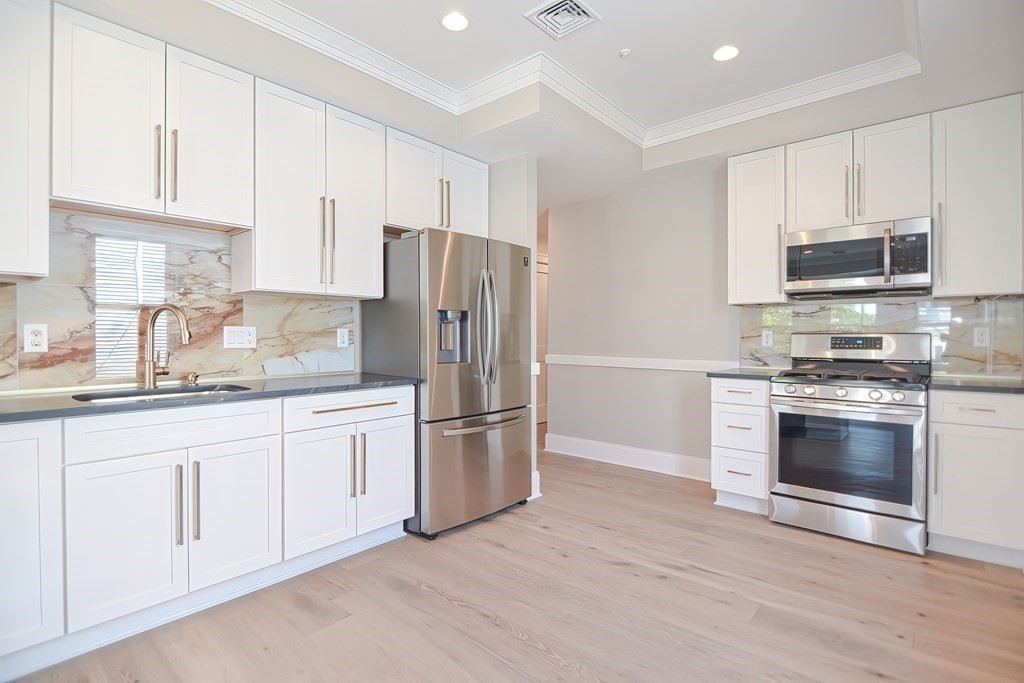 69 Falcon Street # 2