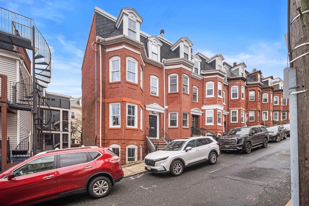 2 Pacific Street