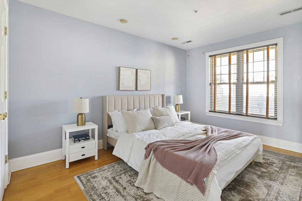 1306 Columbia Road # 5C