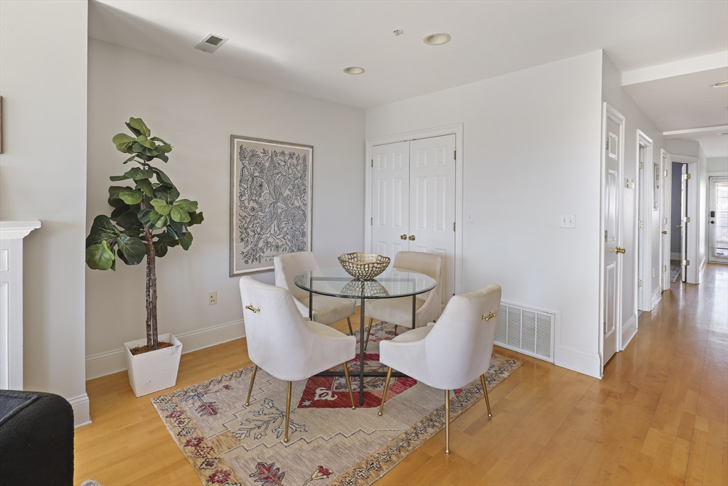 1306 Columbia Road # 5C