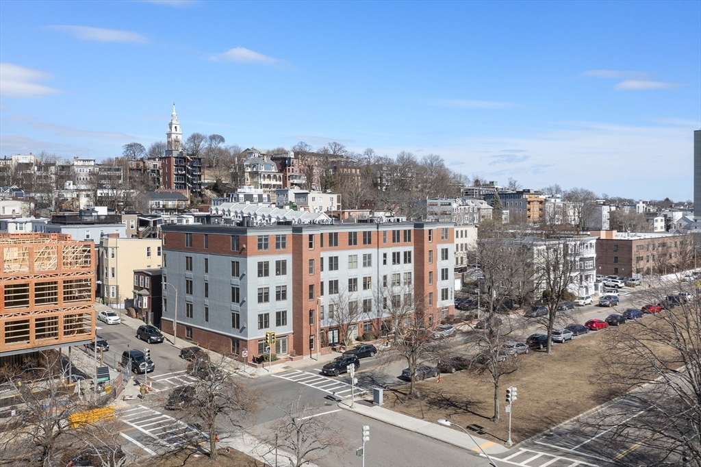 1306 Columbia Road # 5C