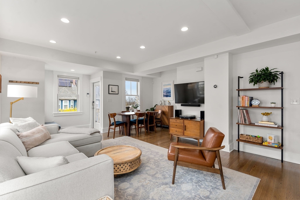 43 Salcombe St # 3