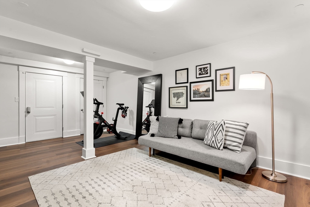 43 Salcombe St # 3