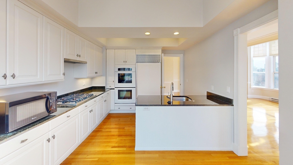 22 Beacon St. # 3