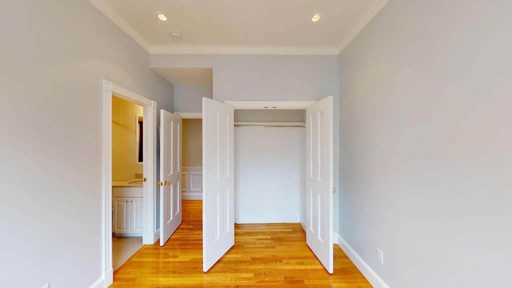 22 Beacon St. # 3
