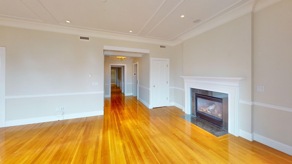 22 Beacon St. # 3
