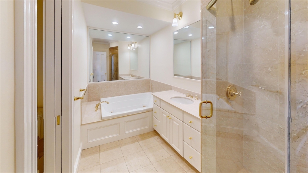 22 Beacon St. # 3