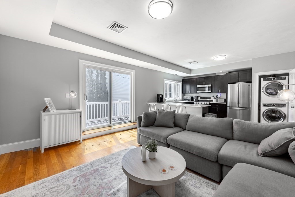 417 East 7th St # 2