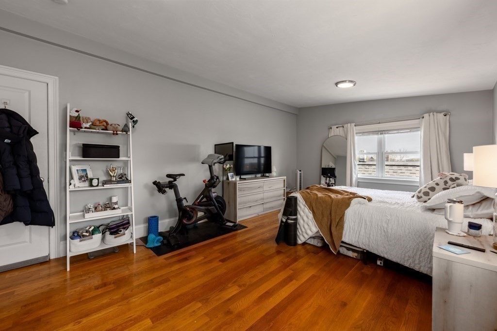 417 East 7th St # 2