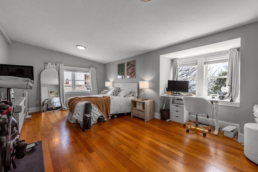 417 East 7th St # 2