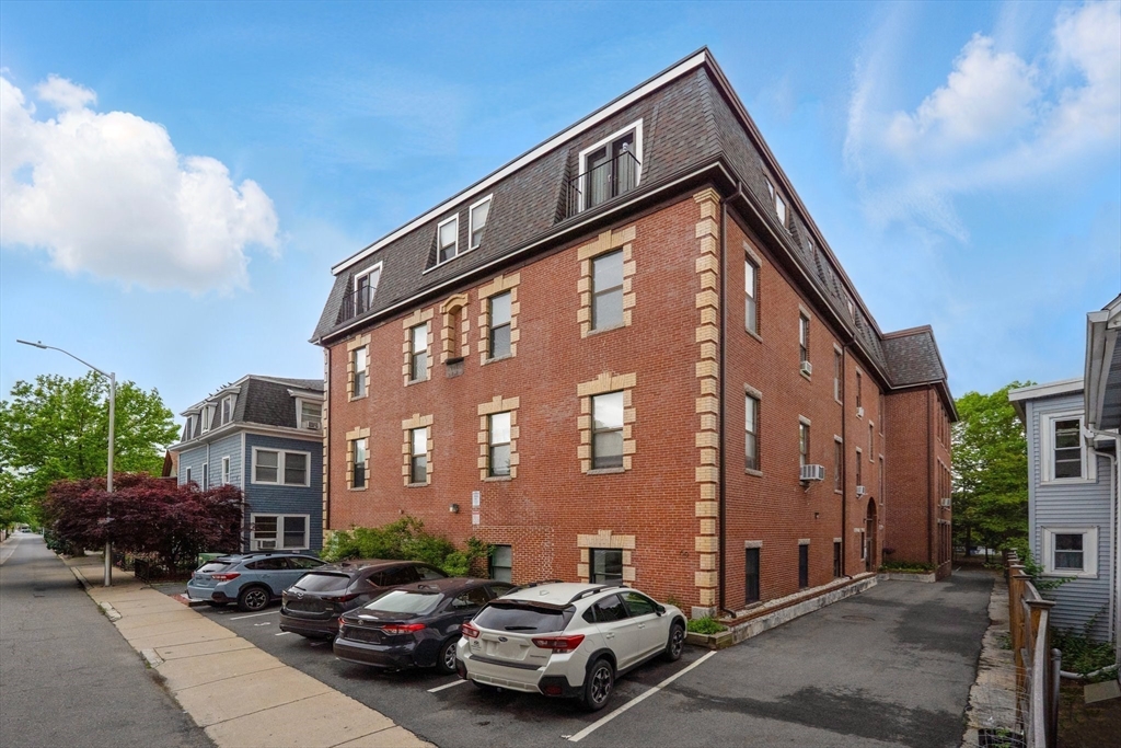69 Harvey St # 7