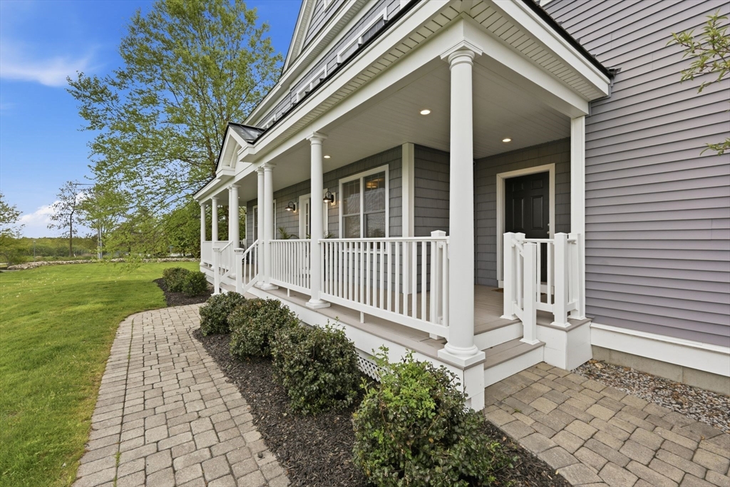 39 Summit Pointe Drive