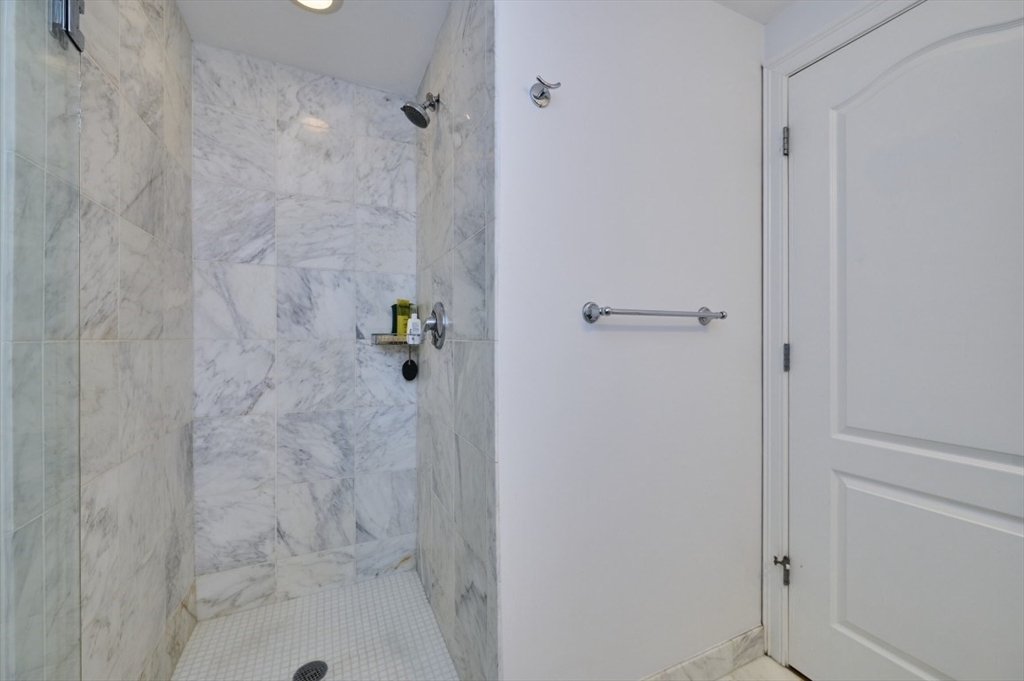 99 Bolton St Unit: TH