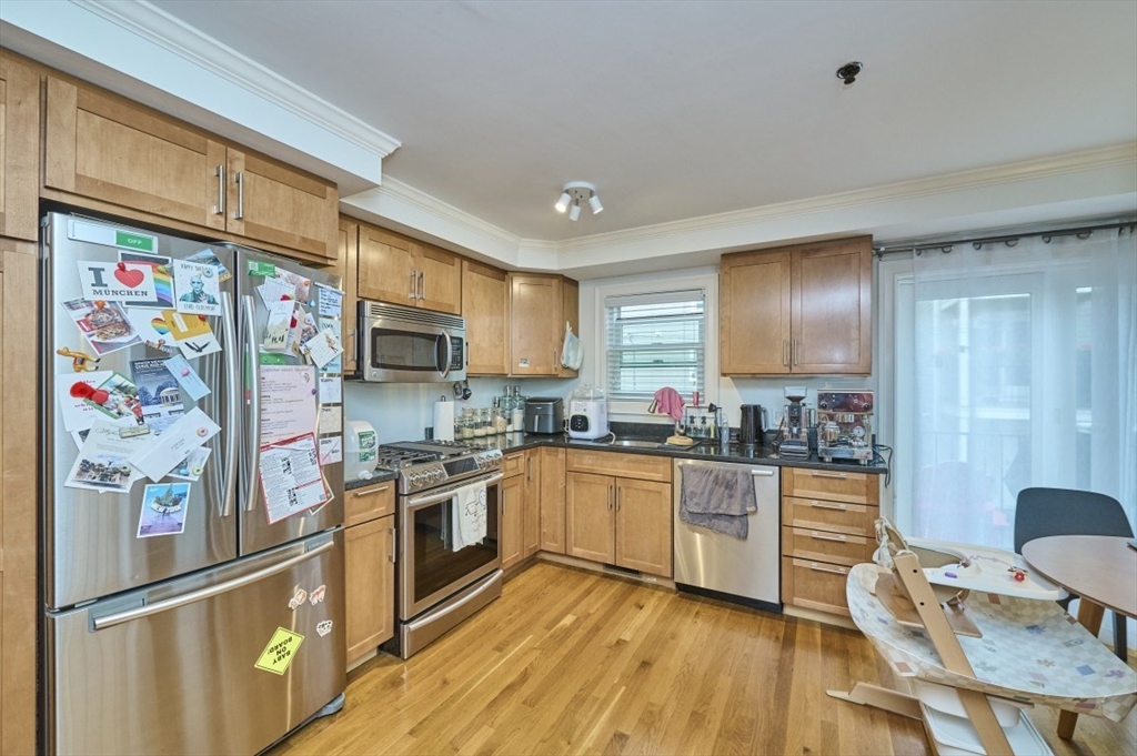 99 Bolton St Unit: TH