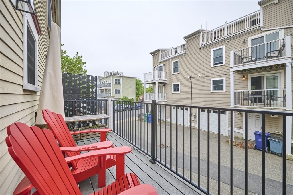 99 Bolton St Unit: TH