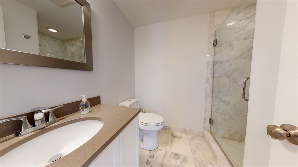 99 Bolton St Unit: TH