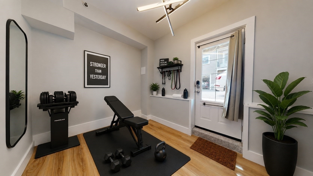 99 Bolton St Unit: TH
