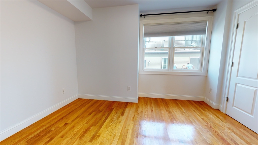 99 Bolton St Unit: TH