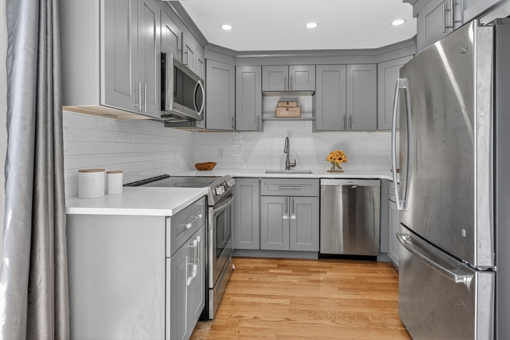 67 Sullivan Street # 3