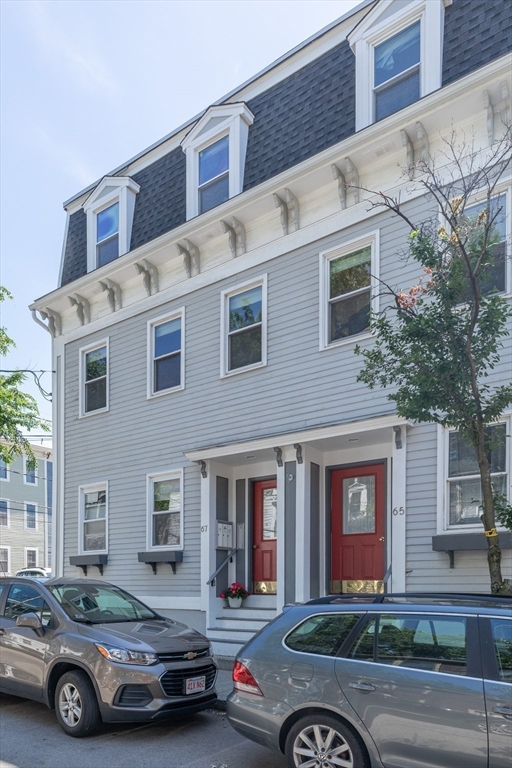 67 Sullivan Street # 3