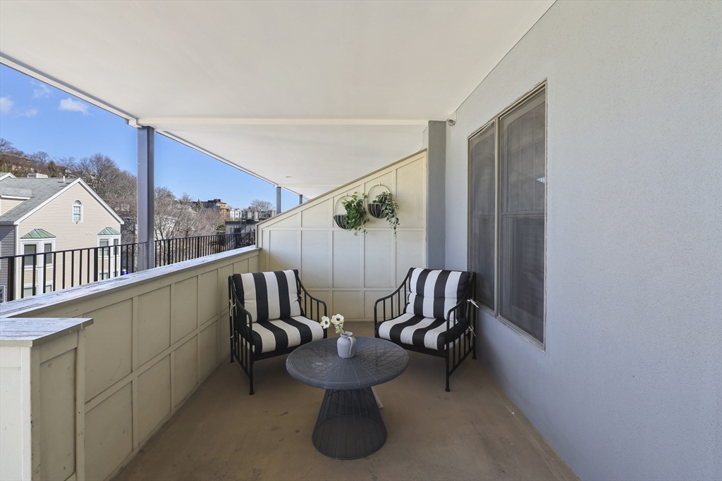 1306 Columbia Rd # C Unit: PH C