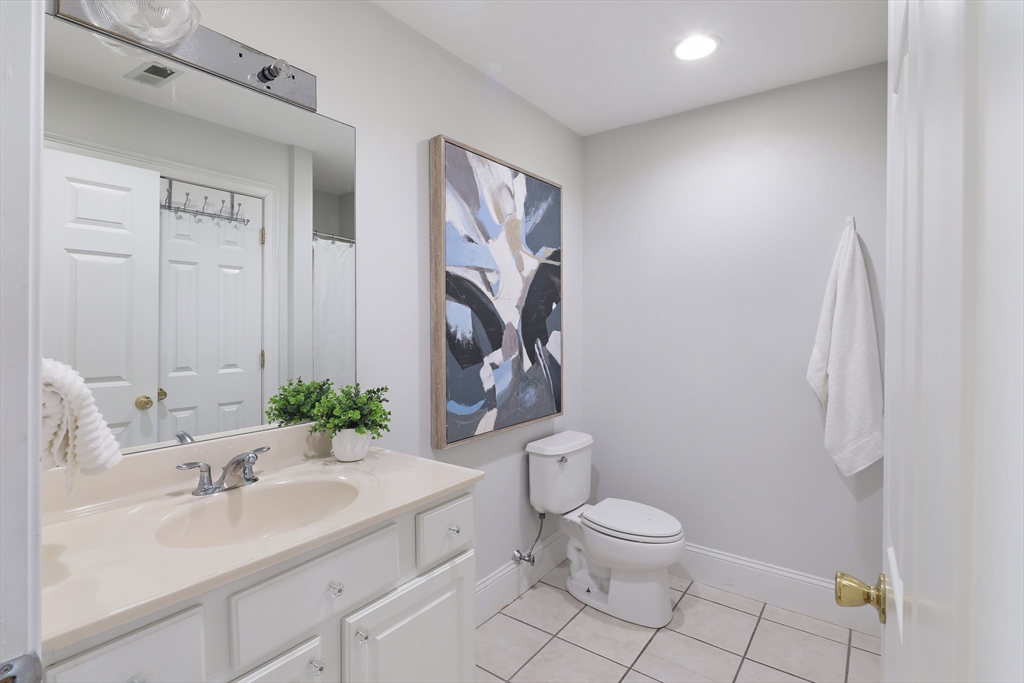 1306 Columbia Rd # C Unit: PH C