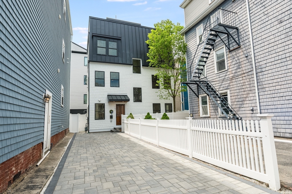 147 W 8th Street # 147
