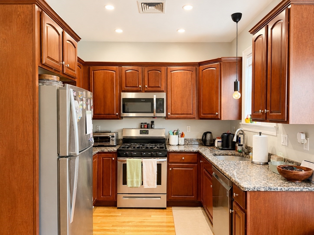 104 Boston St Unit: 3