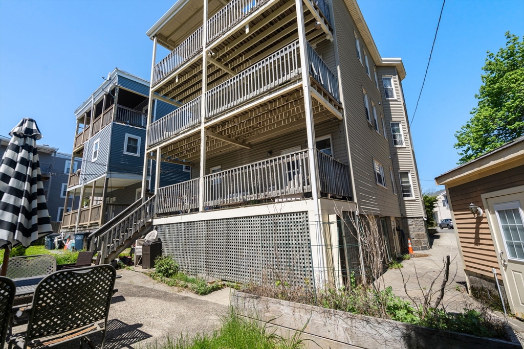 9 Aldwin Rd # 1