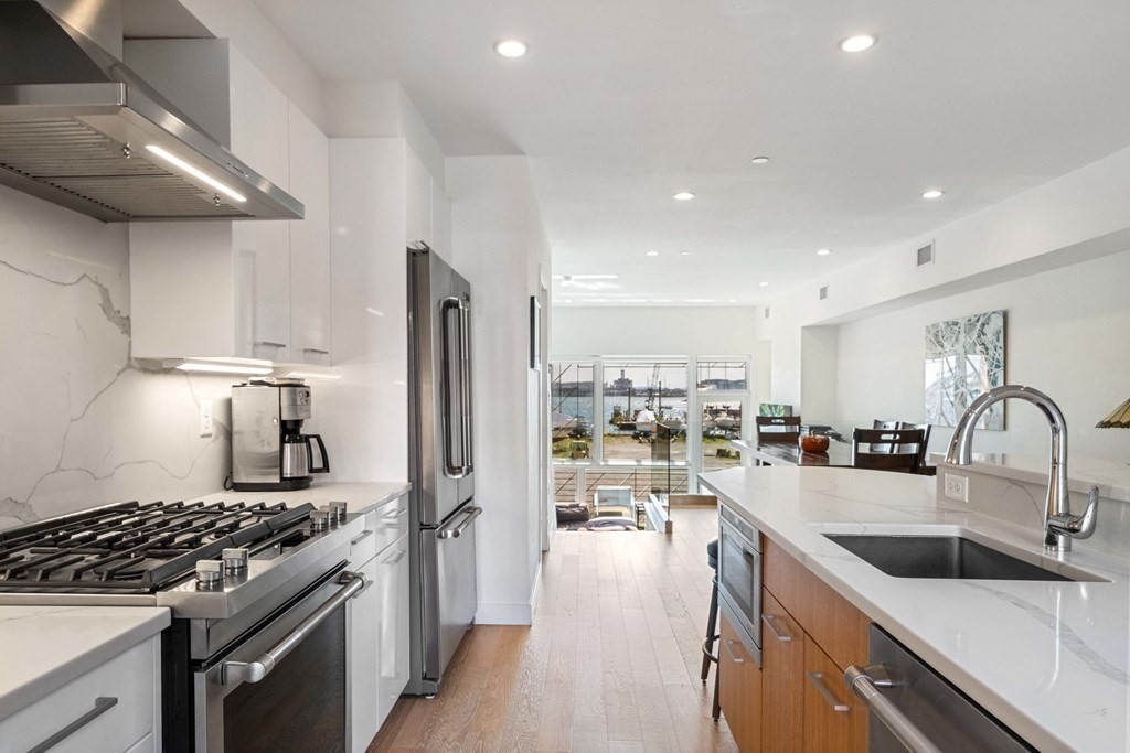288 Marginal St # 4