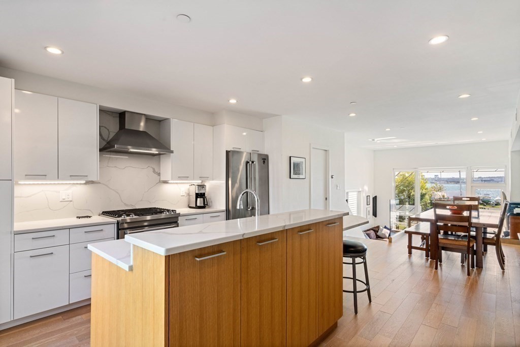 288 Marginal St # 4