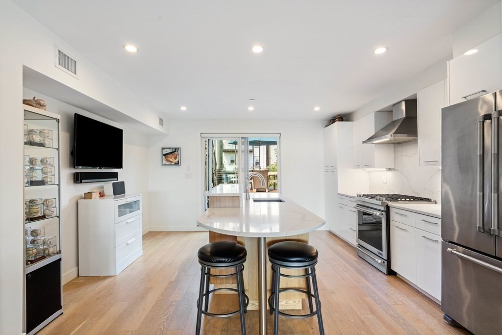 288 Marginal St # 4
