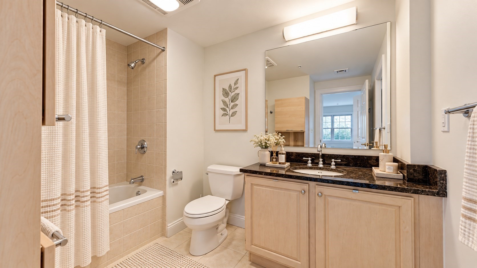 121 Centre St # 203