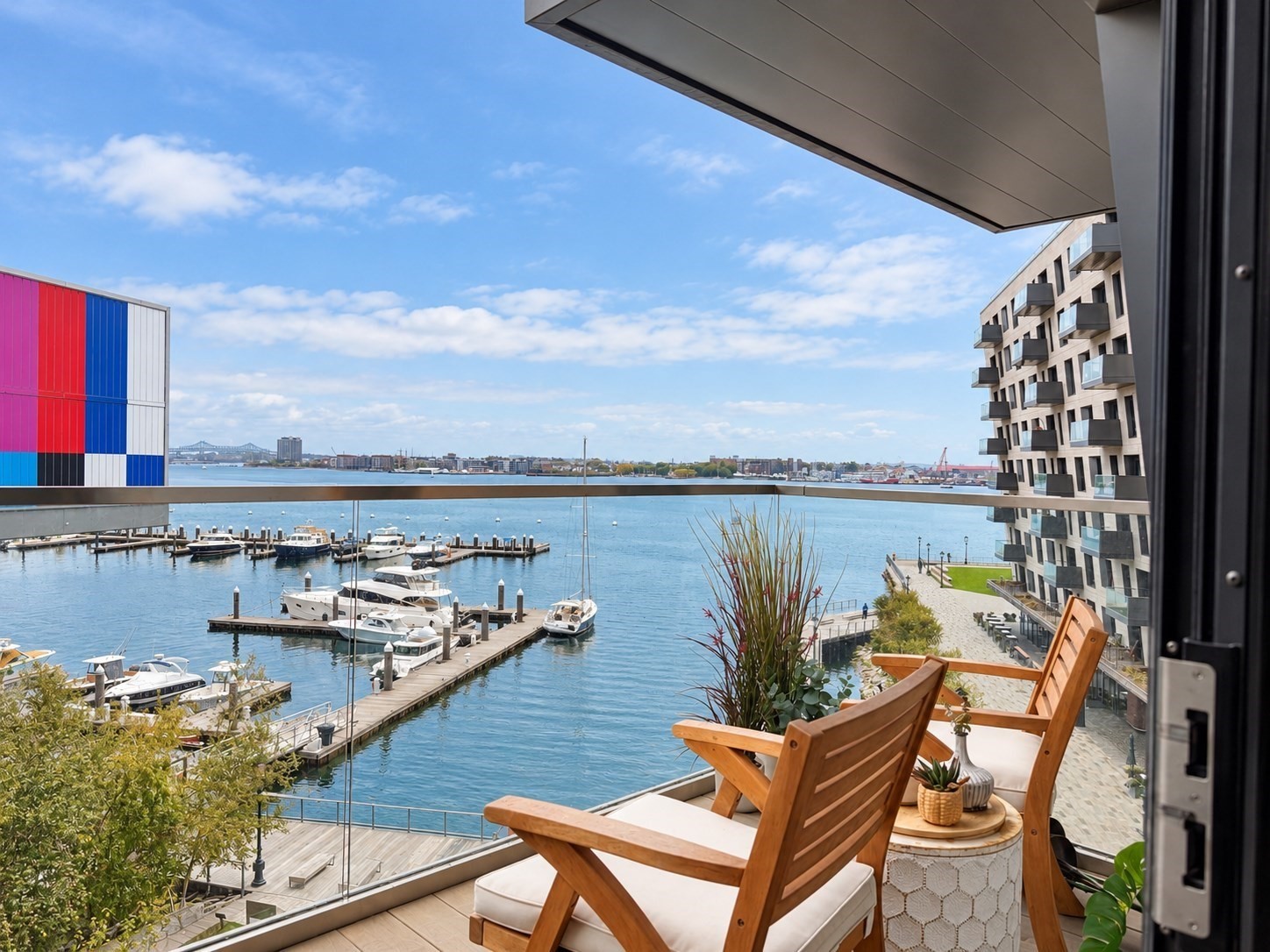 300 Pier 4 Blvd # 5N