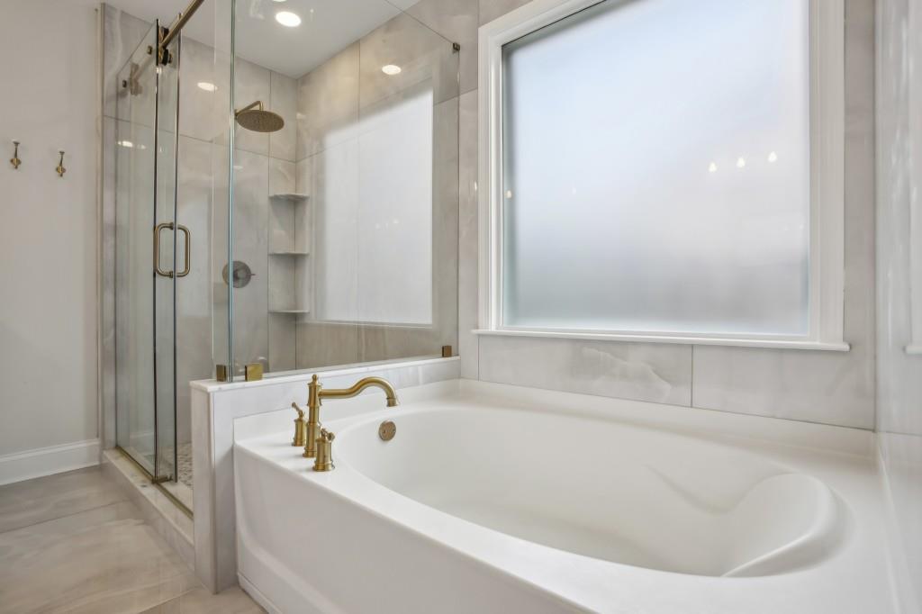 346 Ardmore Court
