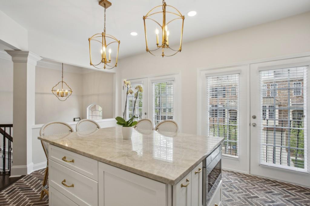 346 Ardmore Court