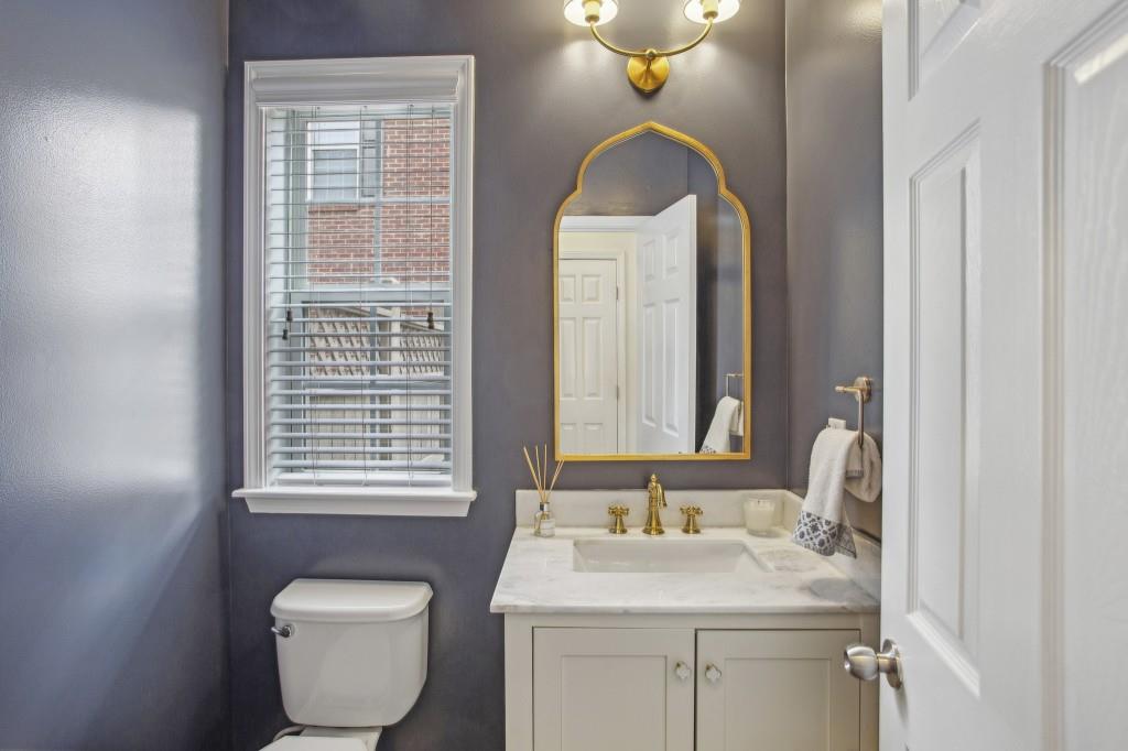 346 Ardmore Court