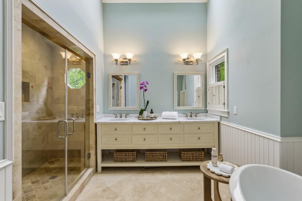 4223 Wieuca Overlook NE