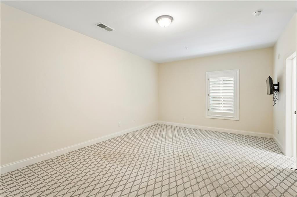 2775 Paces Lookout Lane SE