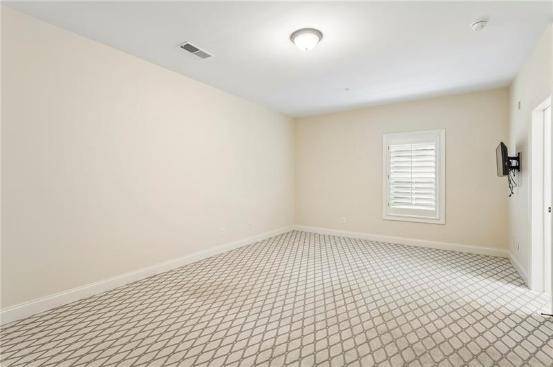 2775 Paces Lookout Lane SE
