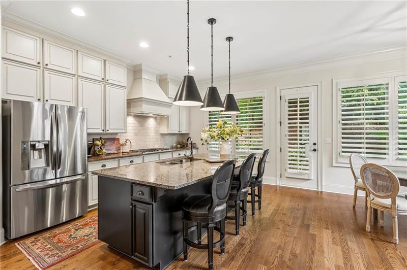 2775 Paces Lookout Lane SE