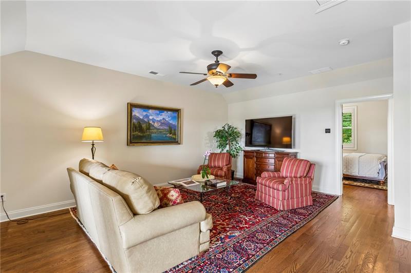 2775 Paces Lookout Lane SE