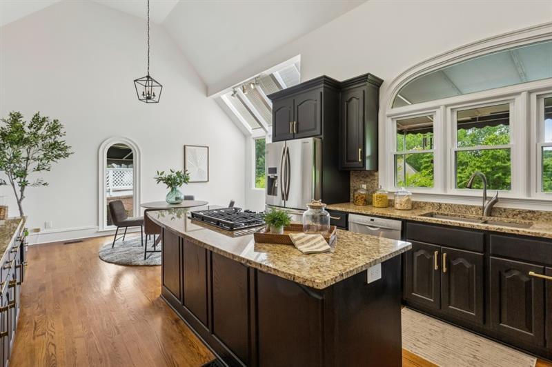 4223 Wieuca Overlook NE