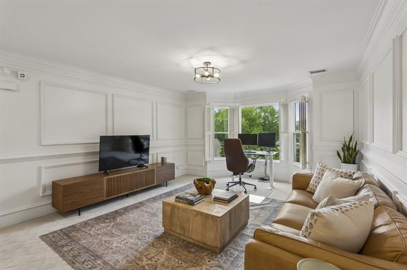 4223 Wieuca Overlook NE